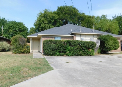 3305 Gardenview Circle - Photo 1