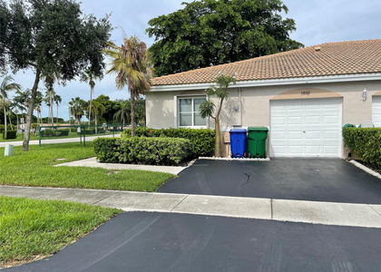1810 Sw 114th Terrace - Photo 1