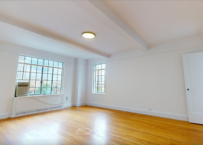 1 Christopher Street - Photo 1