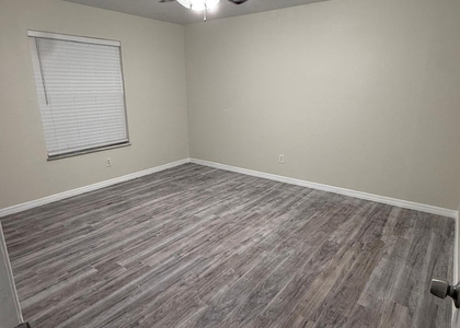 2289 Se Carnation Avenue - Photo 1