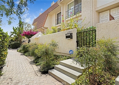 6225 Nita Avenue - Photo 1