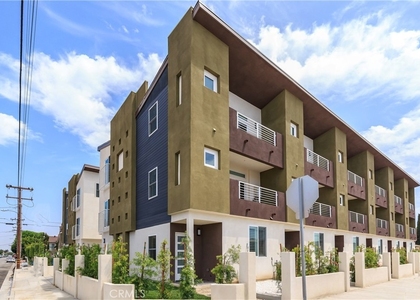 3857 W 139th Street - Photo 1