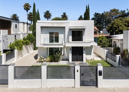 4630 Cedros Avenue - Photo 1