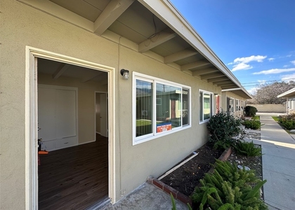 1015 N Azusa Avenue - Photo 1