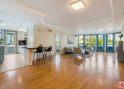 1645 Malcolm Avenue - Photo 1