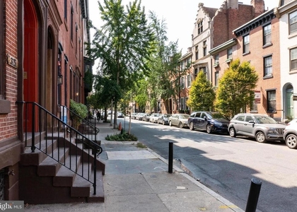 327 S 16th Street - Photo 1