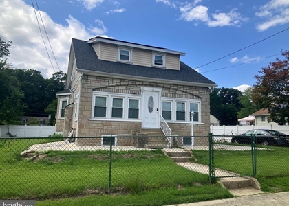 607 2nd Ave, Unit B - Photo 1