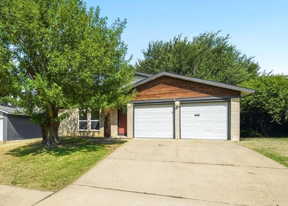 11104 Ptarmigan Dr - Photo 1