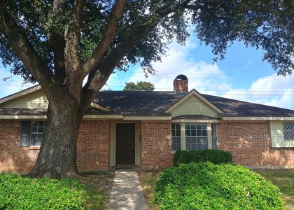 7118 Redding Road - Photo 1