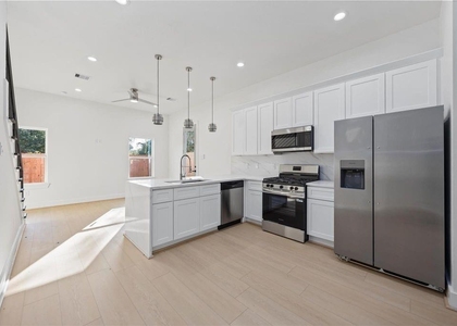 5222 Gold Street - Photo 1