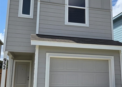 952 Pertuso Lane - Photo 1