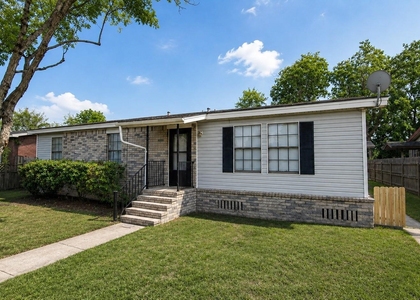 9 Carol Court - Photo 1