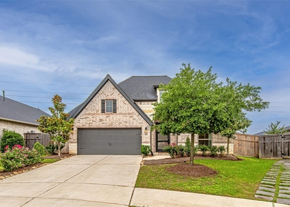 4002 Maple Glen Drive - Photo 1