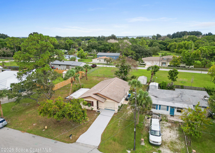 1569 Richards Drive Ne - Photo 1