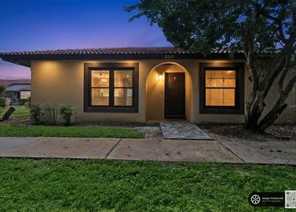 530 Hunter Circle - Photo 1