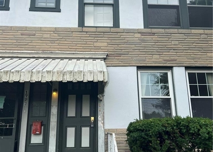 1722 W Market Street - Photo 1