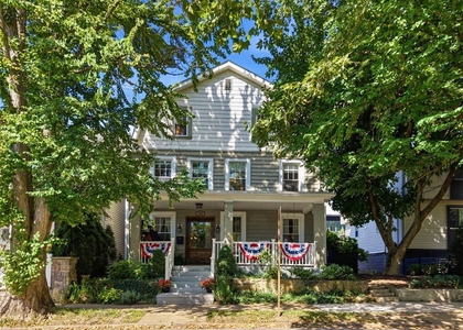 305 Centennial Ave - Photo 1