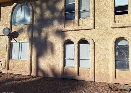 1446 Garden Circle - Photo 1