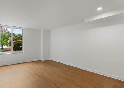 1800 N. Oak St. - Photo 1