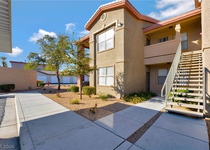 8000 Badura Avenue - Photo 1