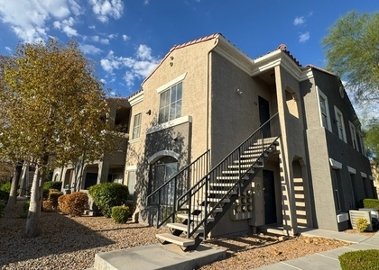 10245 S Maryland Parkway - Photo 1