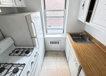 83-33 118th Street - Photo 1