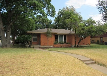 1320 Linden Drive - Photo 1