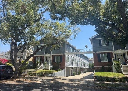 76 N Sierra Bonita - Photo 1