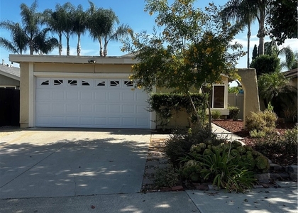 27312 Osuna - Photo 1
