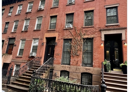 115 Bergen Street - Photo 1