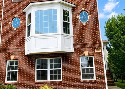 25095 Croxley Green Square - Photo 1