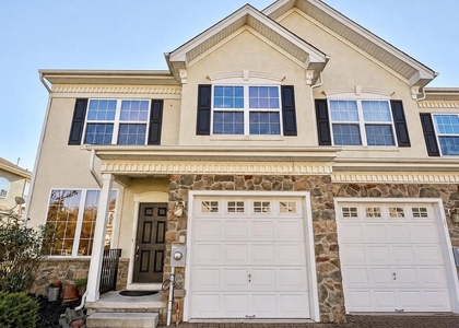 21 Kingswood Court - Photo 1