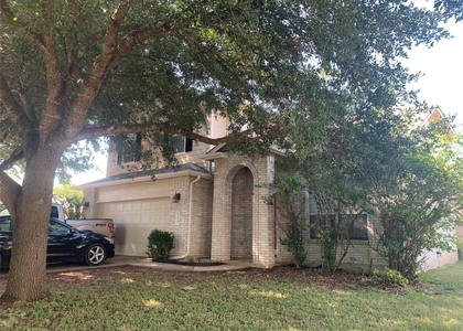 318 Belinda Ct - Photo 1
