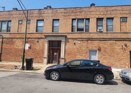 3420 N Paulina Street - Photo 1