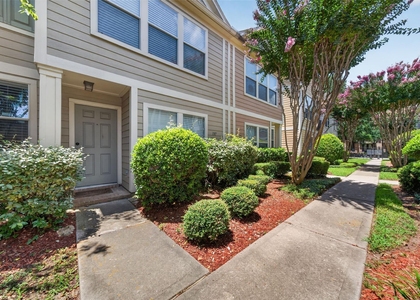 1317 Paige Street - Photo 1