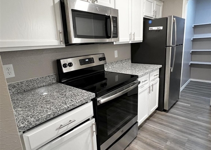 9700 Leawood Boulevard - Photo 1