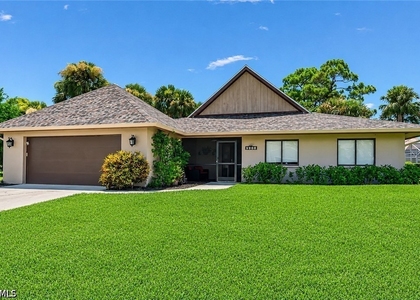 9908 White Sands Place - Photo 1