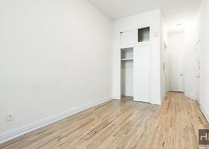 East 83 Street - Photo 1
