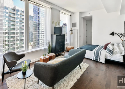 West 36th Street - Photo 1