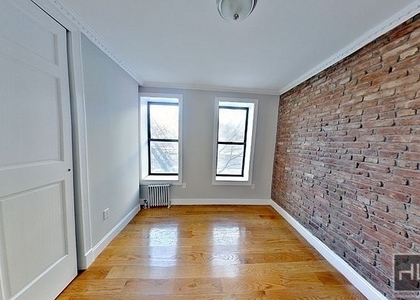 East 100th Street - Photo 1