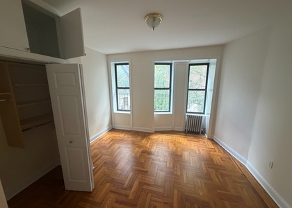 East 12th Street - Photo 1