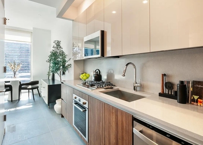 West 30th Street - Photo 1