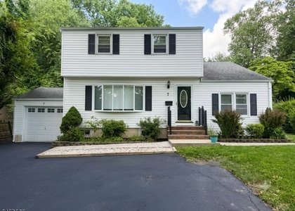 7 Spier Dr - Photo 1