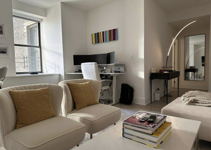 West 34th Street - Photo 1