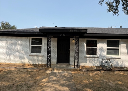 2502 Normont Circle - Photo 1