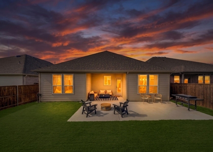 1109 Nathan Lane - Photo 1