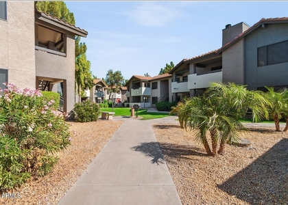 4909 W Joshua Boulevard - Photo 1