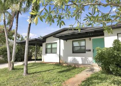 720 S 11th Street - Photo 1