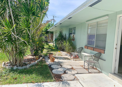 511 Se 2nd Avenue - Photo 1