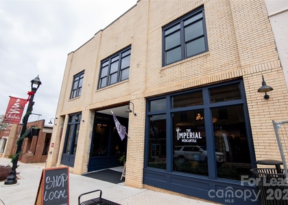 140 W Mountain Street - Photo 1